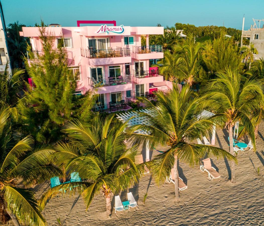 Miramar Suites Placencia Extérieur photo